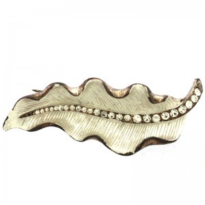����� ����
